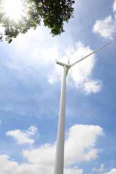 风涡轮蓝色的天空清洁能源《创世纪》