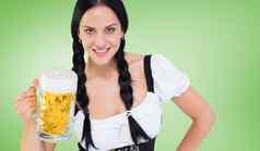 复合图像漂亮的啤酒节女孩持有啤酒大啤酒杯