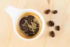 意大利表示咖啡杯前视图豆子时间咖啡打破