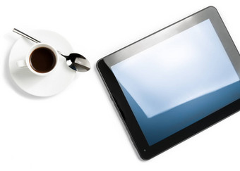 前视图杯咖啡数字平板<strong>电脑</strong>概念技术