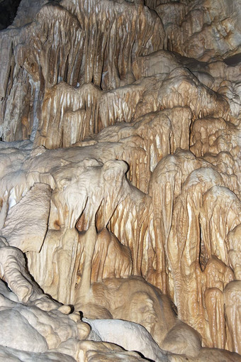 贾沃里科钟乳石洞穴
