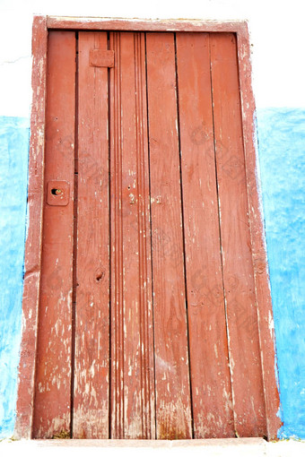 历史蓝色<strong>的</strong>古董建筑通过摩洛哥风格