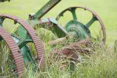 农业草坪上割草机