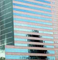 亚洲曼谷宫摩天大楼窗口中心