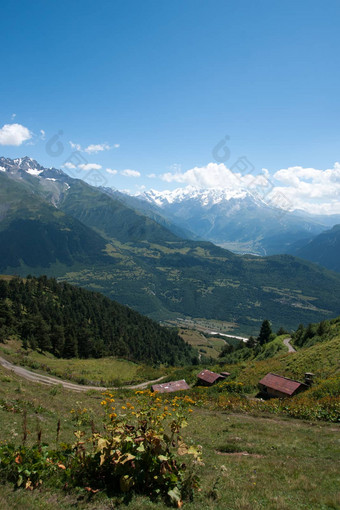 徒步旅行山