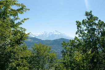 徒步旅行山