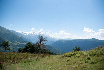 徒步旅行山