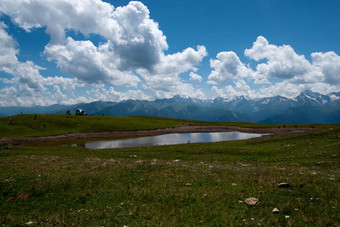 徒步旅行山