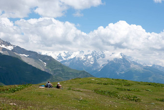 徒步旅行山