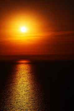 圣托里尼岛希腊日落天空地中海红色的海