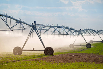 自动化农业灌溉洒水装置系统操作