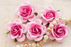 粉红色的玫瑰珍珠