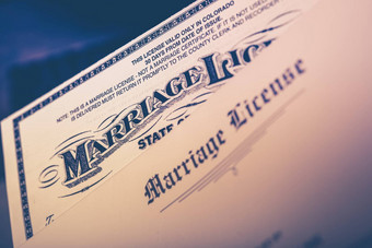 婚姻许可证特写镜头