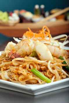 海鲜垫泰国菜