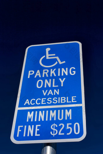 残疾停车标志