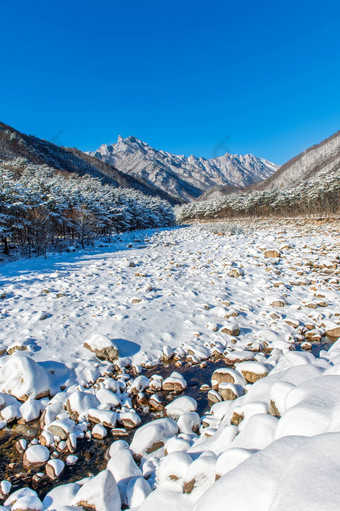 拉克山山覆盖雪冬天南韩国