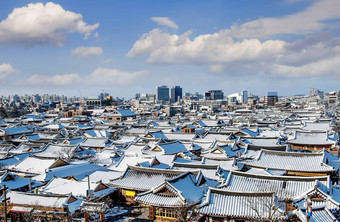 屋顶<strong>全州</strong>传统的朝鲜文村覆盖雪jeo