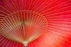 日本红色的竹子伞