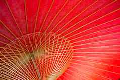 红色的竹子伞