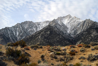 雪封顶山惠特尼峰