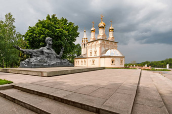 梁赞俄罗斯8月教堂纪念碑诗人谢尔盖yesenin