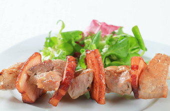 猪肉串肉扦沙拉绿色