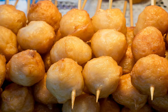 台湾炸鱼球坚持食物街市场台北台湾