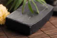 块自然碳肥皂