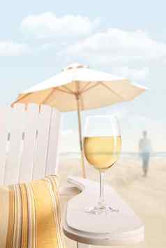 玻璃酒阿迪朗达克椅子海滩