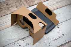 虚拟现实纸板眼镜容易看电影