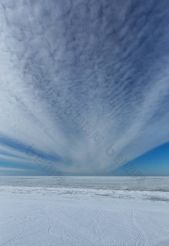 冬天雪海海岸波罗的海海拉脱维亚索尔克拉斯蒂