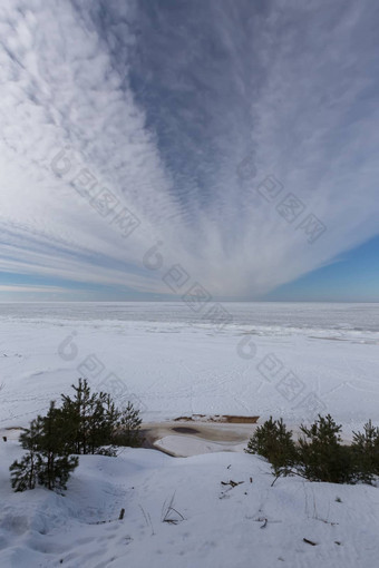 冬天雪海海岸波罗的海海拉脱维亚索尔克拉斯蒂