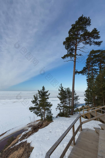 冬天雪海海岸波罗的海海拉脱维亚索尔克拉斯蒂