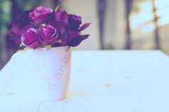 紫色的人工玫瑰杯画心爱