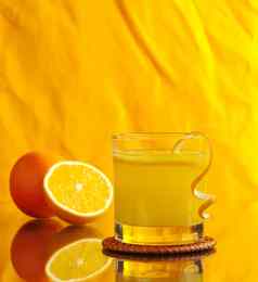新鲜的橙色汁