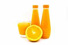 新鲜的橙色汁孤立的白色背景