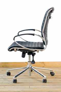 现代黑色的皮革办公室椅子