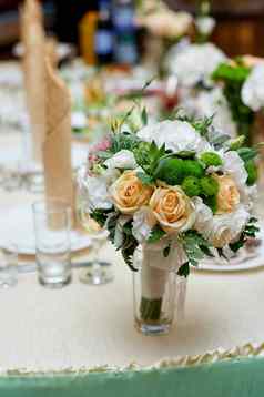婚礼表格装饰花服务餐厅