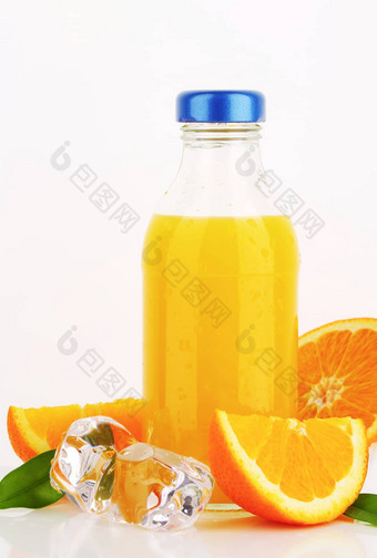 瓶橙色汁
