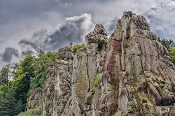 埃克斯滕斯坦引人注目的砂岩岩石形成teuto