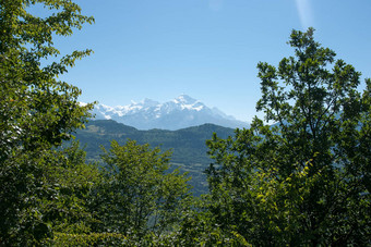 徒步旅行山