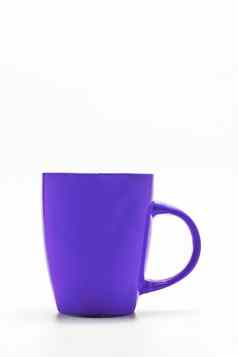 破旧的紫罗兰色的杯孤立的白色背景