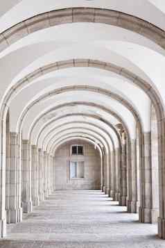 拱形大厅建筑细节本笃会的修道院