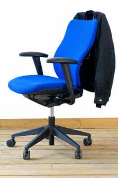 现代蓝色的办公室椅子夹克回来
