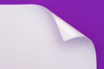表纸包装角落里紫色的背景