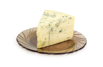 一块蓝色的奶酪玻璃飞碟特写镜头