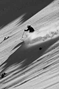 自由滑雪高加索地区山
