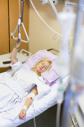 卧床不起女病人恢复手术医院护理