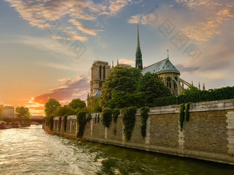 大教堂巴黎圣母院巴黎春天日落