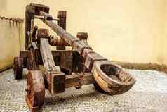 木中世纪的弹射器